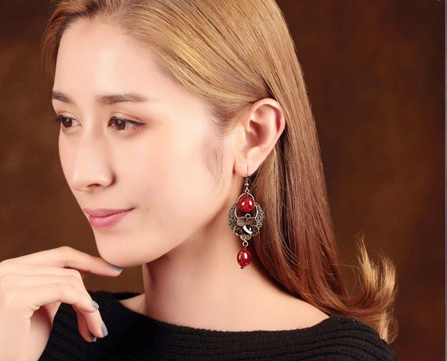 福連文苑紅琉璃古風(fēng)耳環(huán)首飾