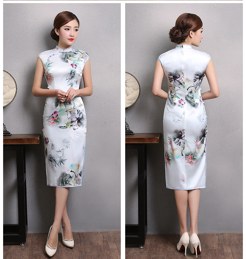 白色鄉(xiāng)墨印花旗袍，短袖真絲旗袍裙