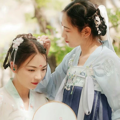 漢服帶團(tuán)扇閨蜜頭像，唯美古風(fēng)真人頭像