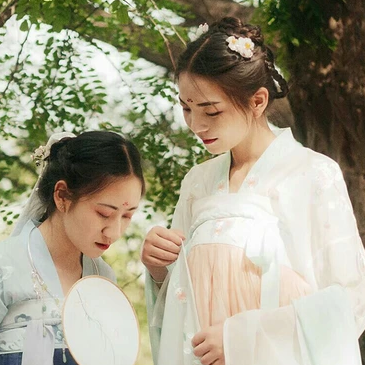 漢服帶團(tuán)扇閨蜜頭像，唯美古風(fēng)真人頭像
