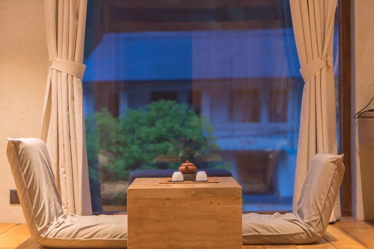 莫干山·西璞，睡進(jìn)梵高的畫里