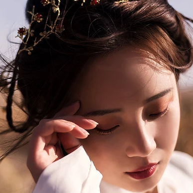 傷感流淚帶傘頭像，唯美古風(fēng)真人頭像