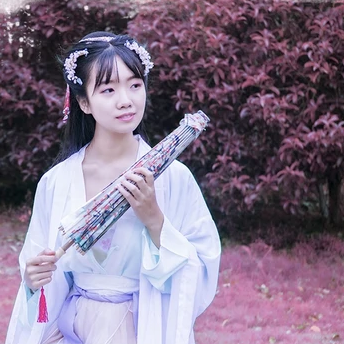 粉紫小清新帶團(tuán)扇傘頭像，唯美古風(fēng)真人頭像