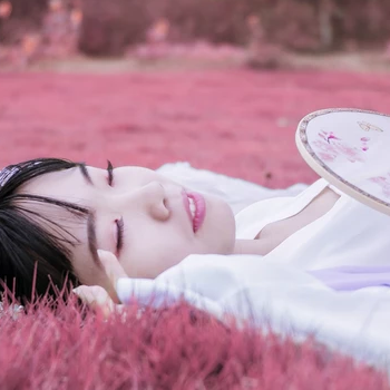 粉紫小清新帶團(tuán)扇傘頭像，唯美古風(fēng)真人頭像