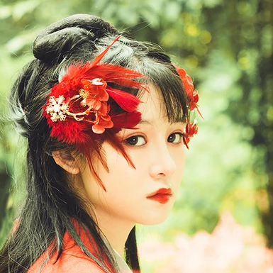 嬌艷彼岸花女生頭像，唯美古風(fēng)真人頭像