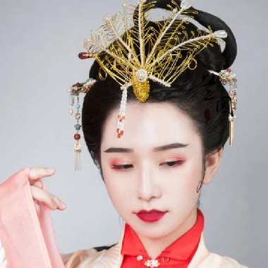 古典帶團(tuán)扇女生頭像，唯美古風(fēng)真人頭像