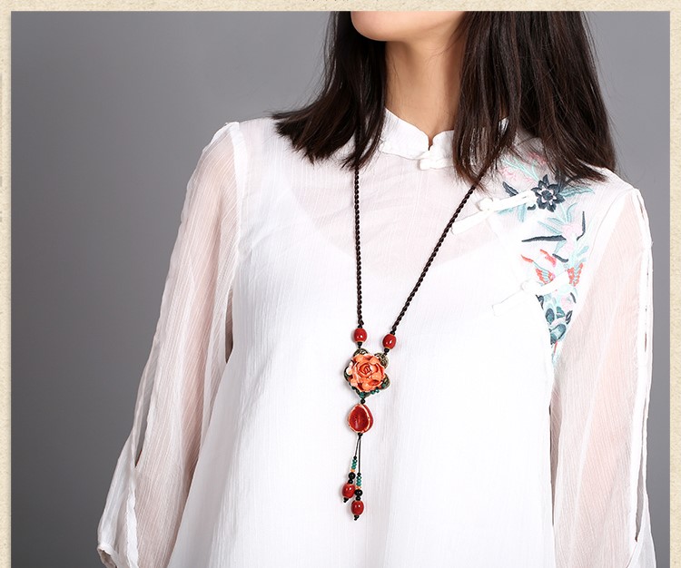 復(fù)古花朵毛衣鏈項(xiàng)鏈?zhǔn)罪? src="/shige/d/file/bigpic/190404/04/13-1G129102U6-50.jpg" / data-oa2D="UvtB0e"><br / data-8i90="klrr0k">
	<img alt=