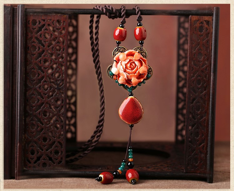 復(fù)古花朵毛衣鏈項(xiàng)鏈?zhǔn)罪? src="/shige/d/file/bigpic/190404/04/13-1G129102U5-50.jpg" / data-Nfsj="bd4qxP"><br / data-b6o0="yLJOOP">
	<img alt=