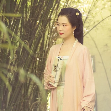 文藝清新帶團(tuán)扇女生頭像，唯美古風(fēng)真人頭像