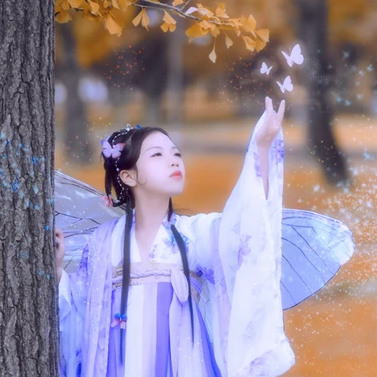 蝴蝶飛舞女生頭像，唯美古風(fēng)真人頭像