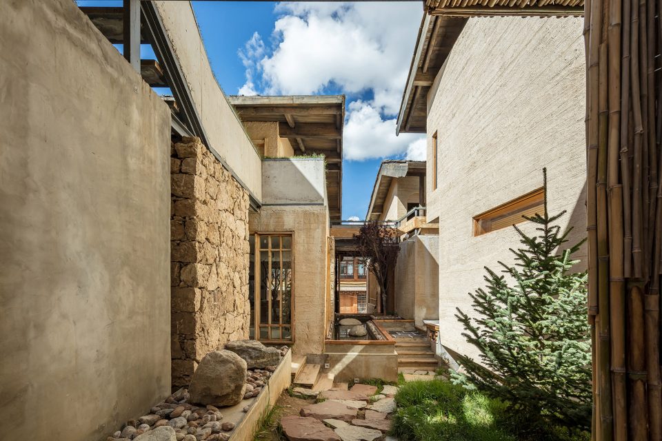 香格里拉·言?意，頗有古代山水畫的意境