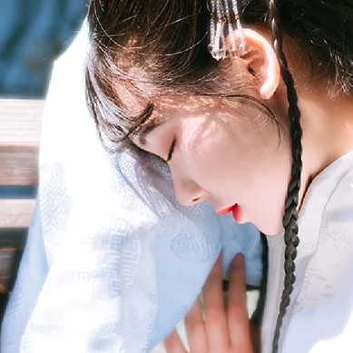 淡雅女生頭像，唯美古風(fēng)真人頭像