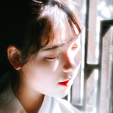 淡雅女生頭像，唯美古風(fēng)真人頭像