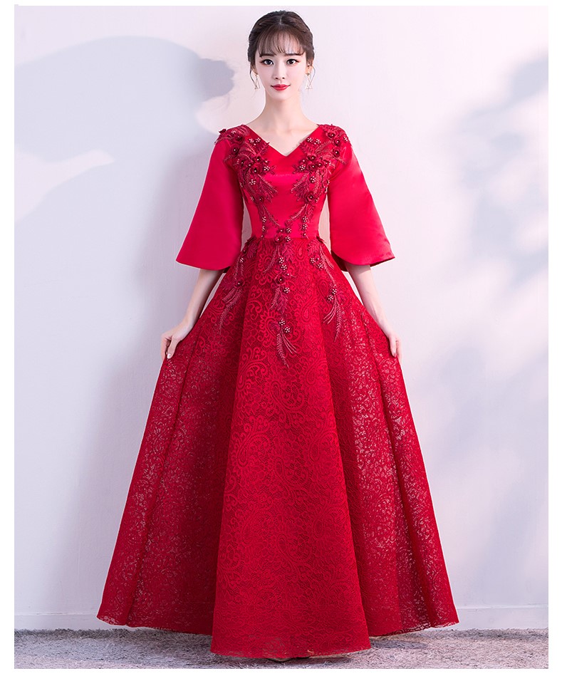 時(shí)尚性感V領(lǐng)中式禮服，立體繡花新娘結(jié)婚禮服