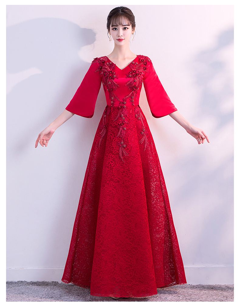 時(shí)尚性感V領(lǐng)中式禮服，立體繡花新娘結(jié)婚禮服