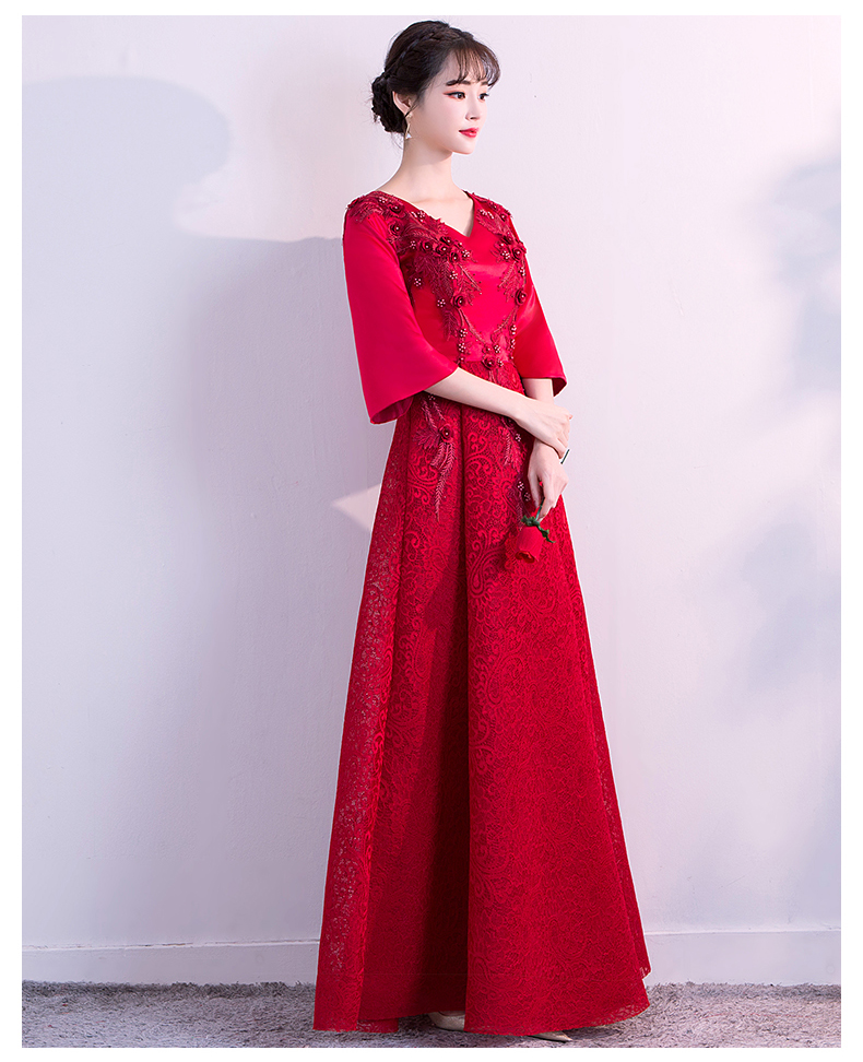 時(shí)尚性感V領(lǐng)中式禮服，立體繡花新娘結(jié)婚禮服