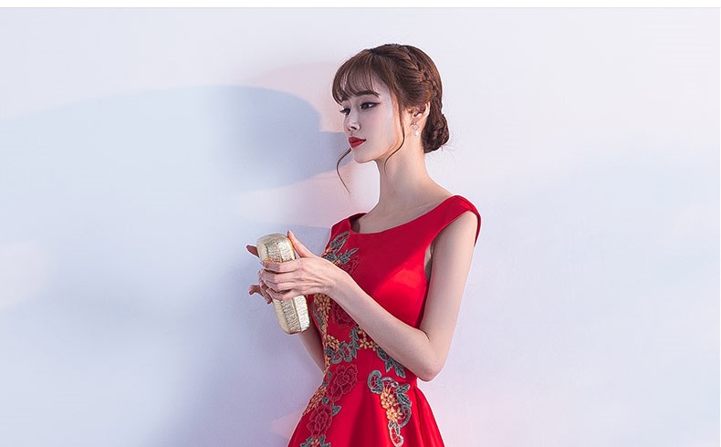 時尚福連文苑中式禮服，芍藥繡花新娘結(jié)婚禮服