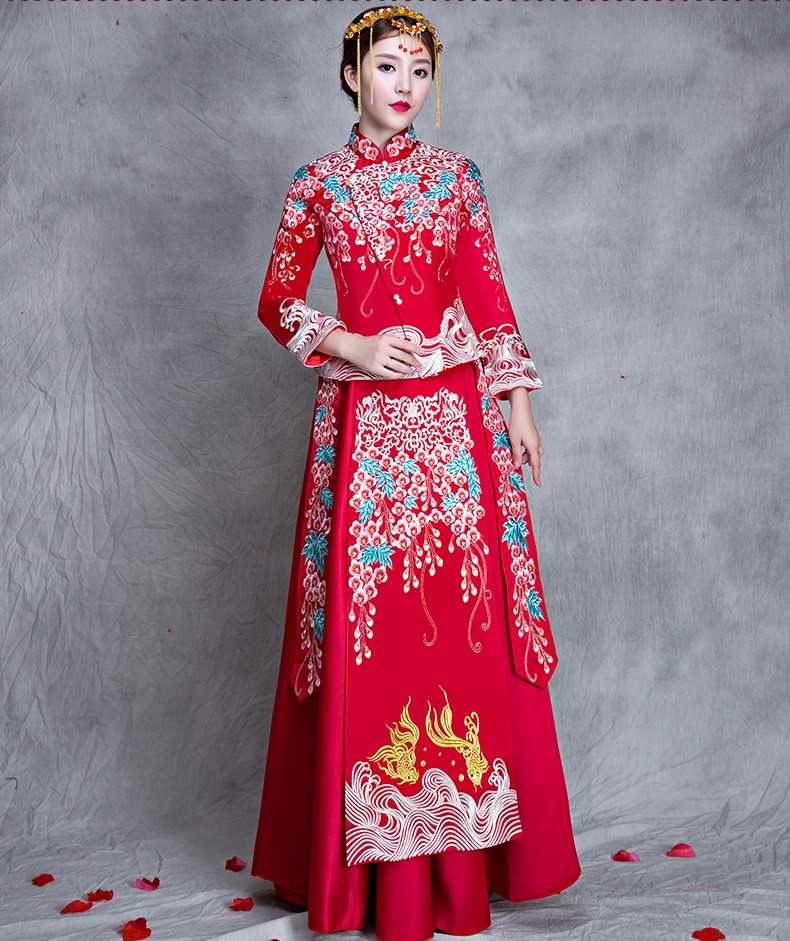 漫天繁花刺繡中式禮服，新娘結(jié)婚禮服