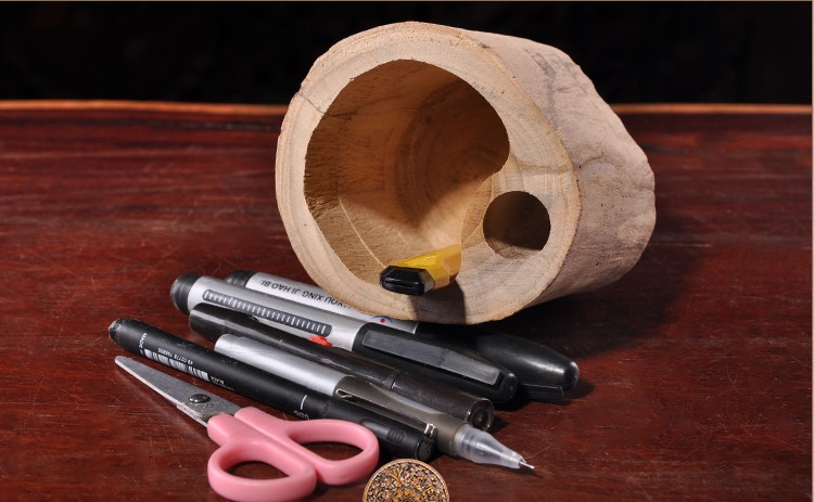 古樸復(fù)古風(fēng)創(chuàng)意實木筆筒