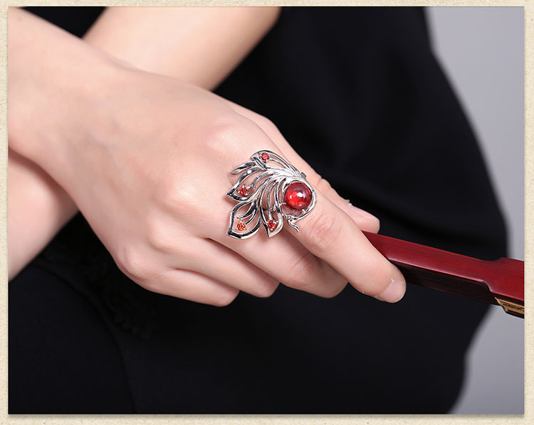 福連文苑鋯石夸張銀戒指