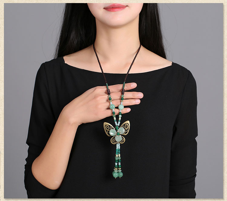 復(fù)古蝴蝶吊墜綠色毛衣鏈項(xiàng)鏈