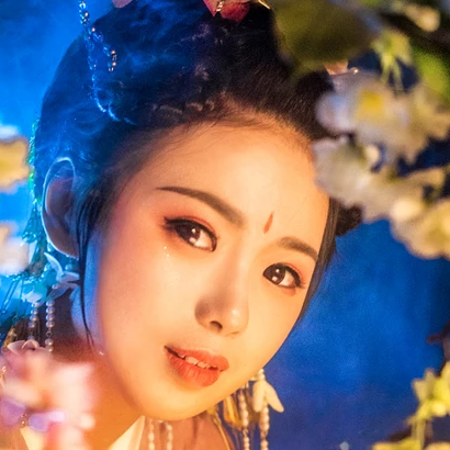 五彩星空提燈少女頭像，唯美古風(fēng)真人頭像