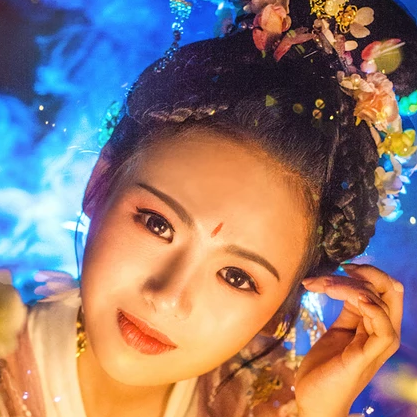 五彩星空提燈少女頭像，唯美古風(fēng)真人頭像