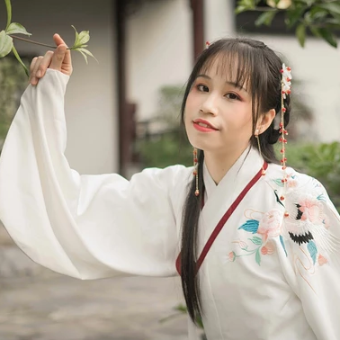 清新可愛漢服女生頭像，唯美古風(fēng)真人頭像