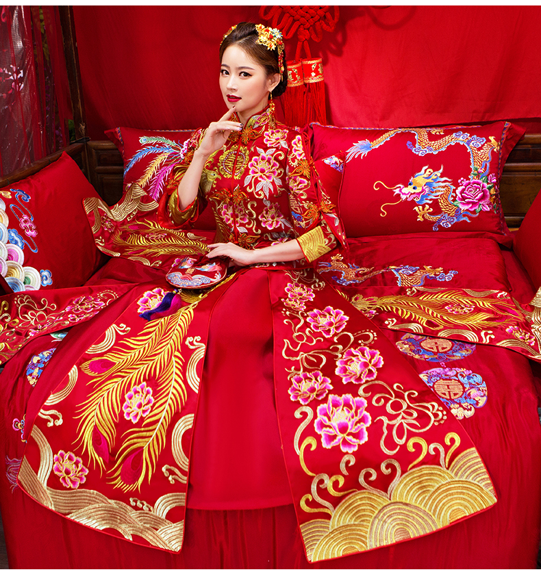 奢華刺繡中式禮服，唯美手工盤扣新娘禮服