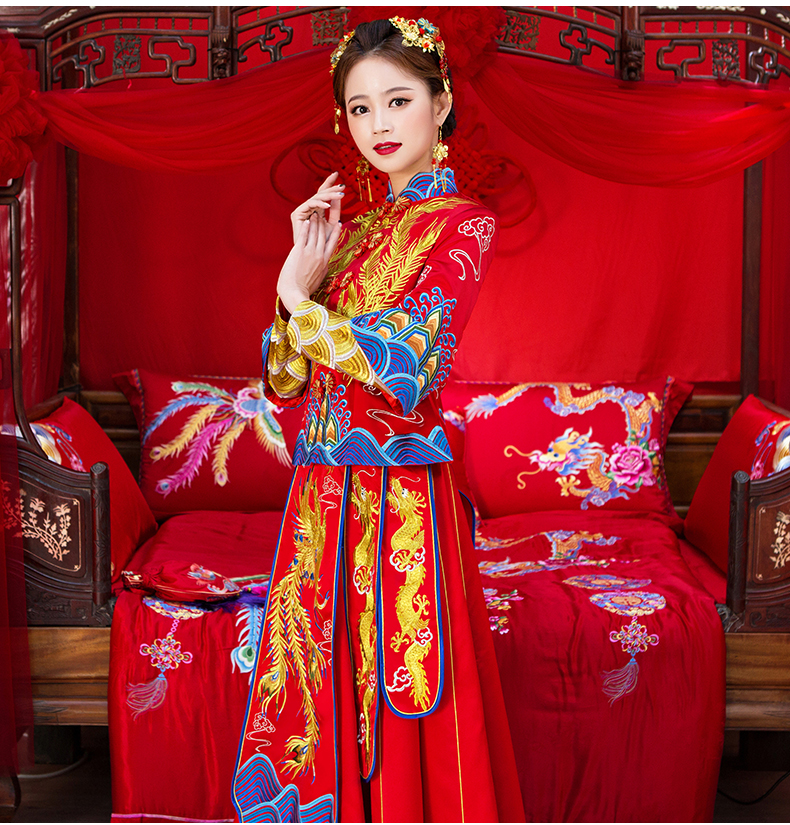 奢華鳳凰中式禮服，唯美五彩刺繡新娘禮服