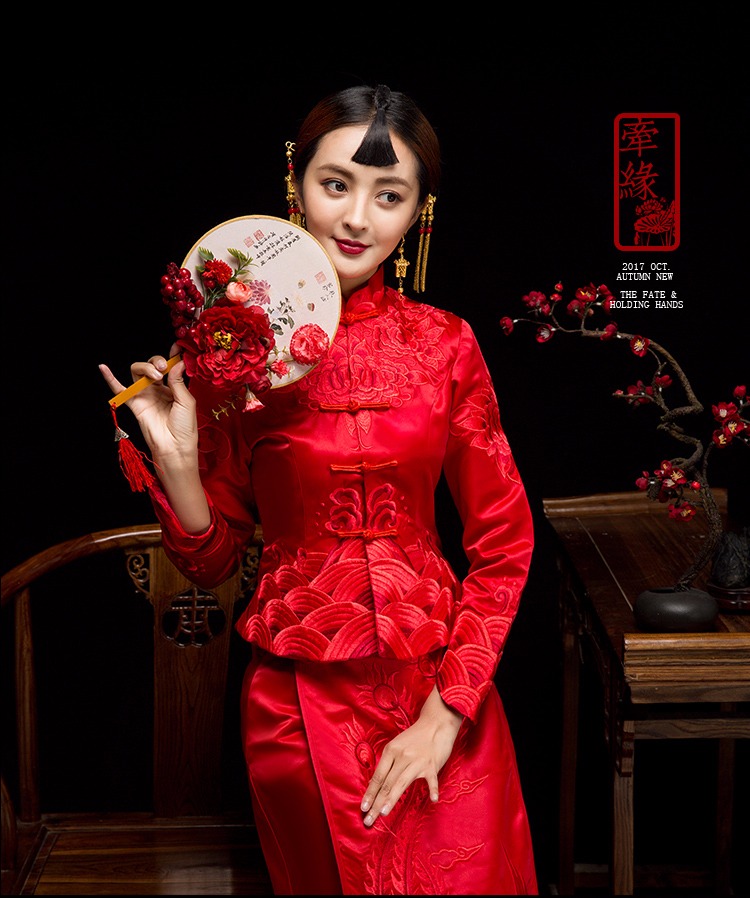 紅妝素雅中式禮服，同色系刺繡新娘禮服