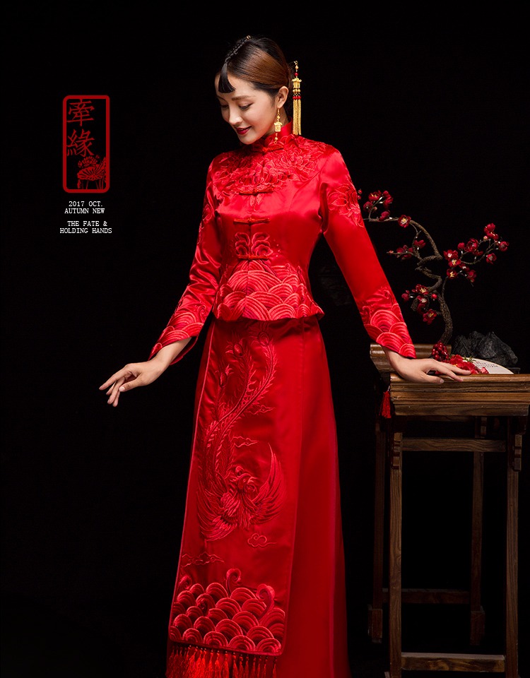 紅妝素雅中式禮服，同色系刺繡新娘禮服