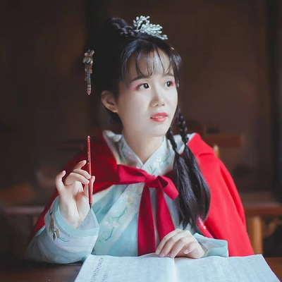 文藝女生頭像，唯美古風(fēng)真人頭像