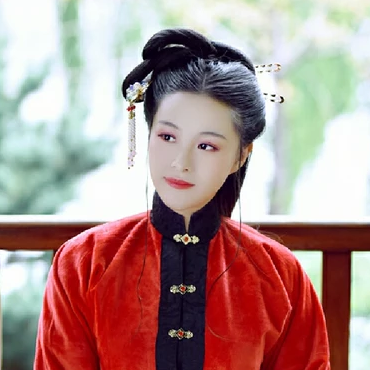紅衣華服女生頭像，唯美古風(fēng)真人頭像