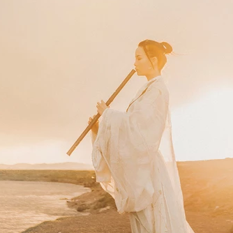 瀟灑騎馬女生頭像，唯美古風(fēng)真人頭像