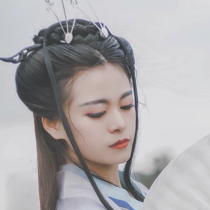 風(fēng)中俠客女生頭像，唯美古風(fēng)真人頭像