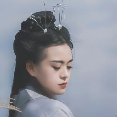 風(fēng)中俠客女生頭像，唯美古風(fēng)真人頭像