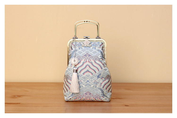 福連文苑復(fù)古小手拎包小巧可愛手工包