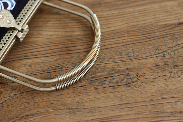 福連文苑吉祥鯉魚圖案刺繡手工包