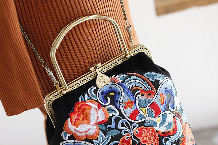 福連文苑吉祥鯉魚圖案刺繡手工包