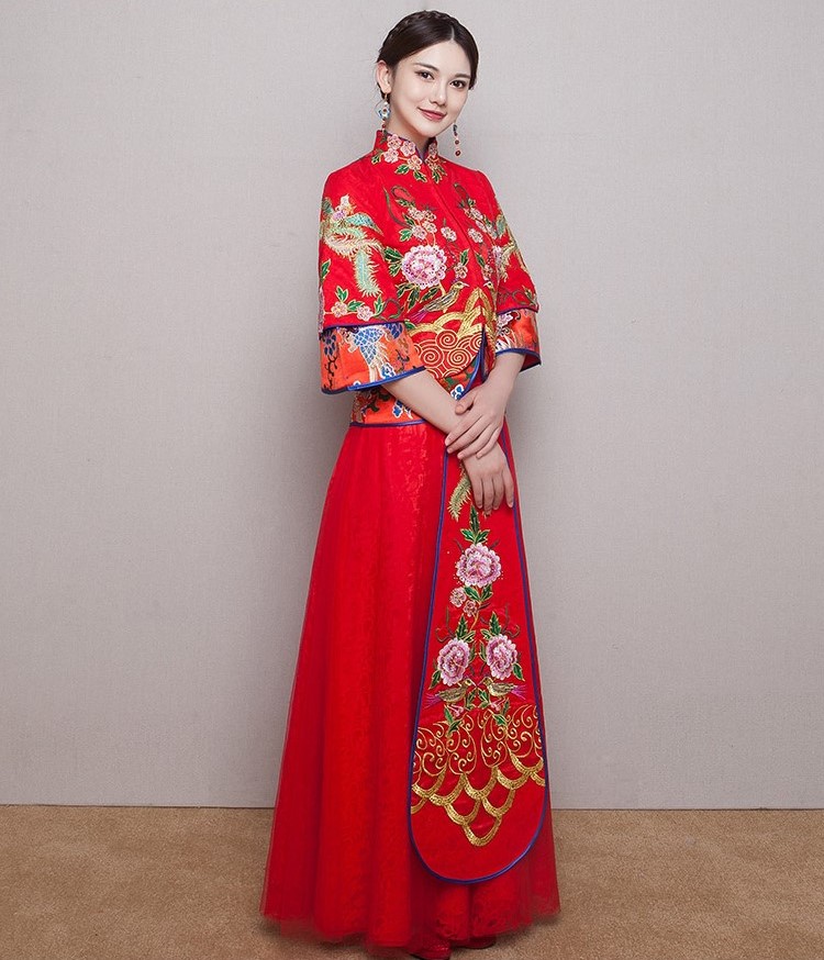 牡丹花刺繡新娘禮服，精致唯美中式禮服