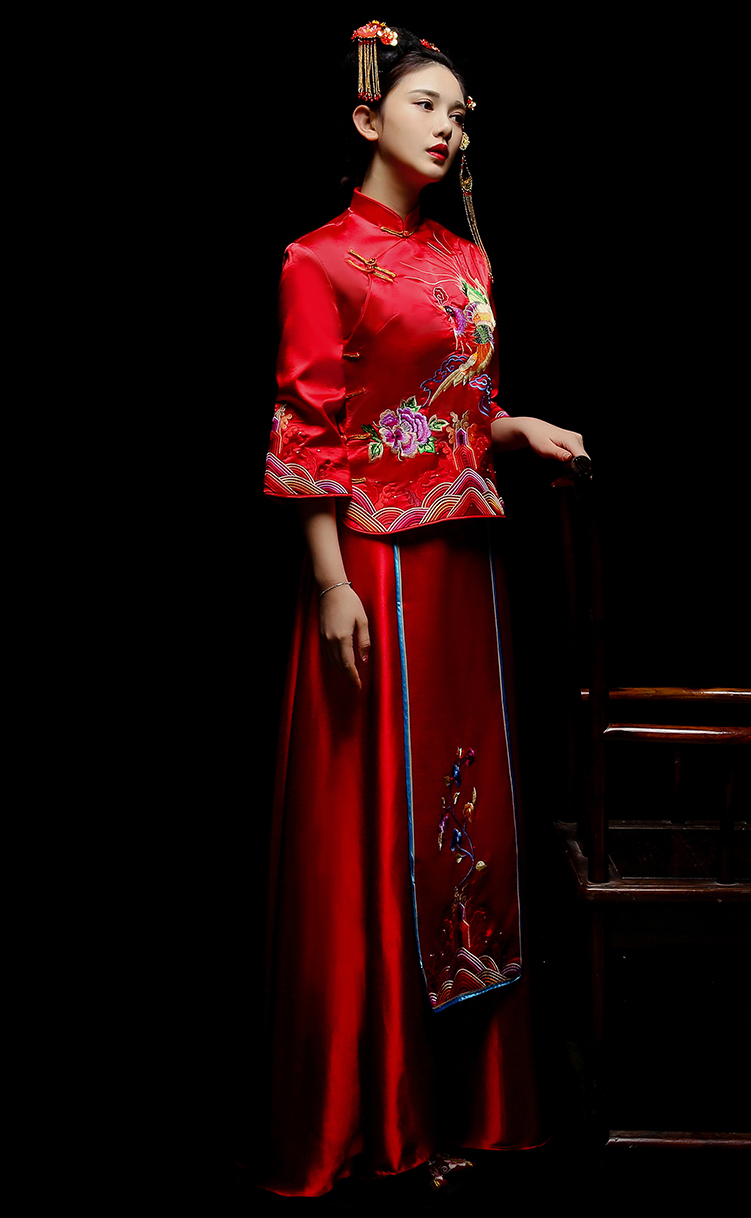 鳳凰刺繡新娘禮服，古典大氣中式禮服