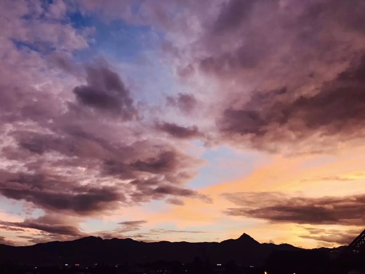 麗江束河·雲(yún)山南，相愛真的是一種奇跡