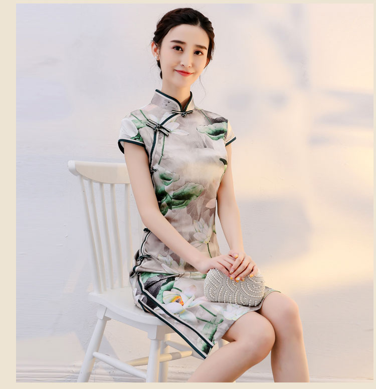 淡雅清蓮復古文藝短袖蠶絲旗袍裙