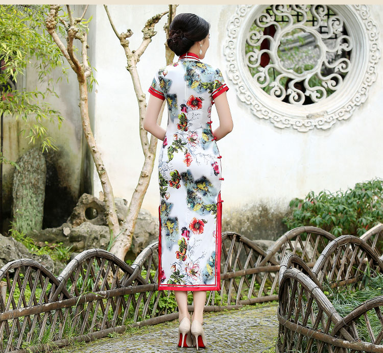 時(shí)尚福連文苑典雅印花旗袍裙