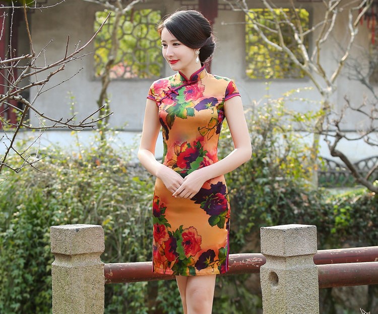 嬌艷花朵時尚古典短袖旗袍裙