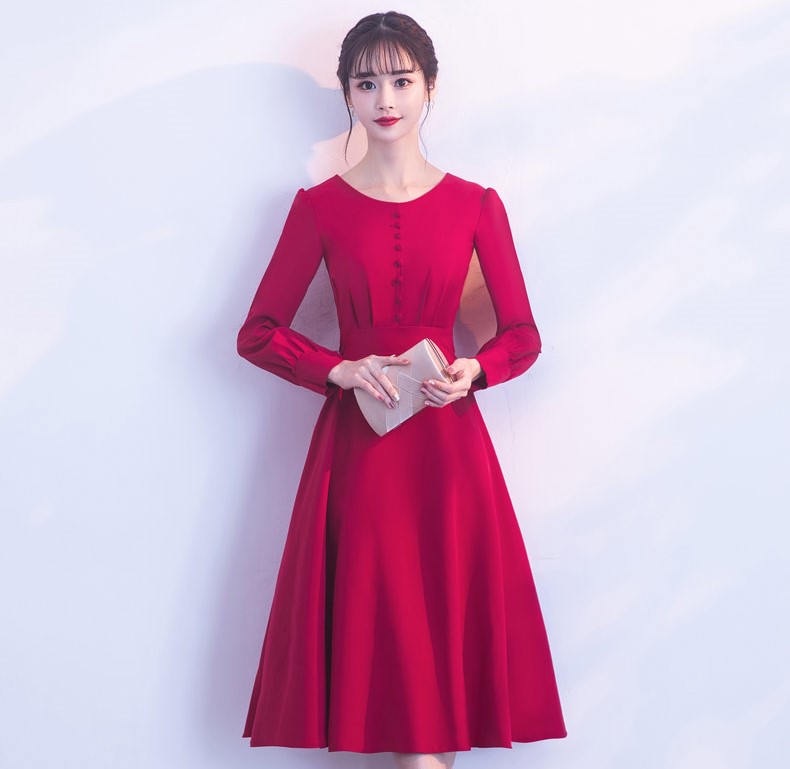 紅色長袖收腰中式禮服，時尚蝴蝶結(jié)晚禮服