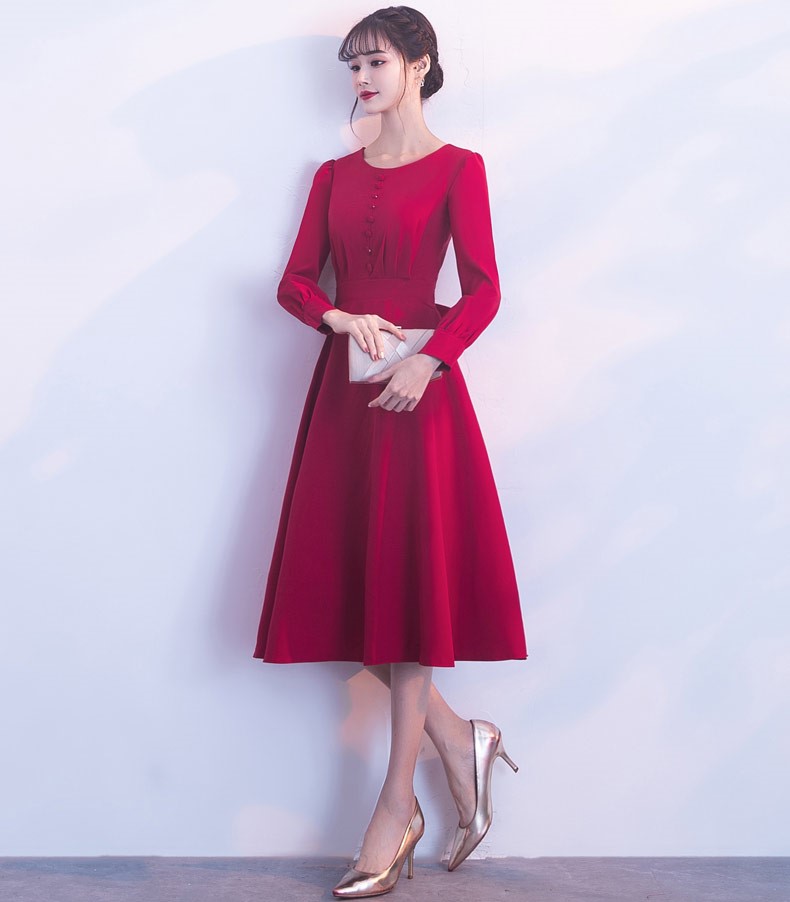 紅色長袖收腰中式禮服，時尚蝴蝶結(jié)晚禮服