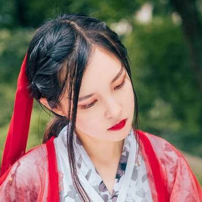 紅衣喝酒女生頭像，唯美古風(fēng)真人頭像
