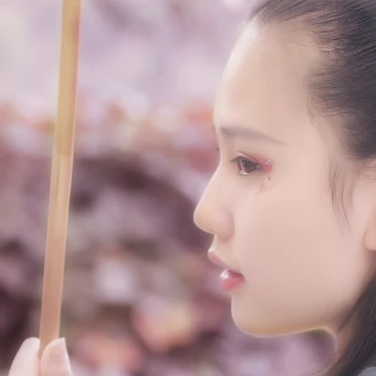 紫色文藝女生頭像，唯美古風真人頭像